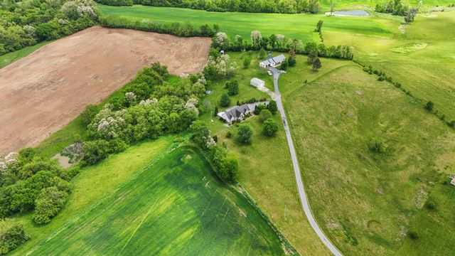 4872 Maysville Road, Flemingsburg, KY 41041