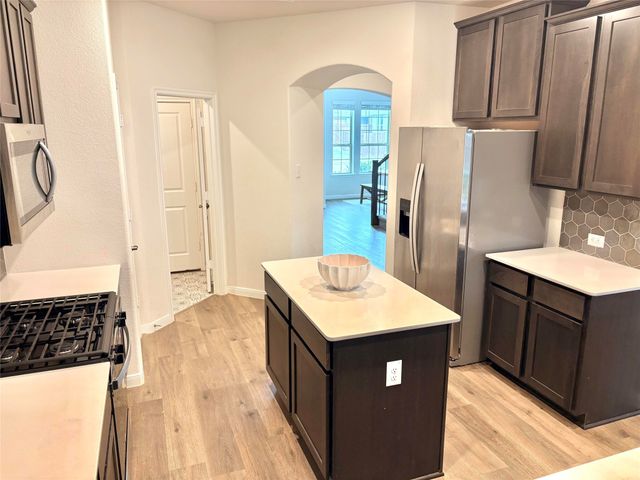10217 Gray Barrel Drive, Aubrey, TX 76227