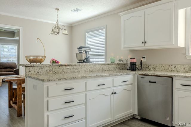7612 Thompsons, Northport, AL 35473
