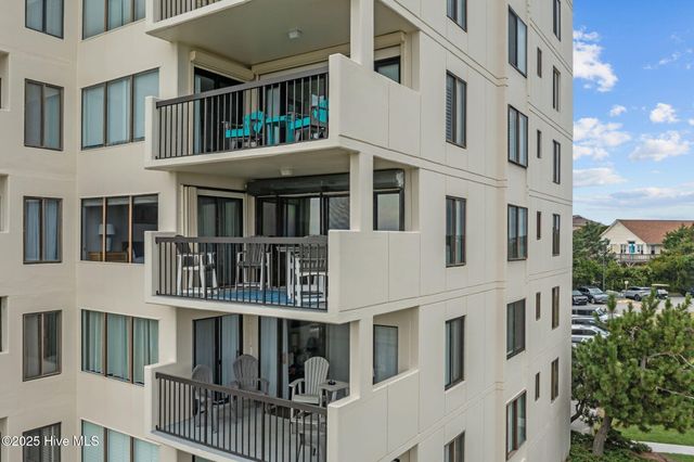 8801 Reed Drive 311, Emerald Isle, NC 28594
