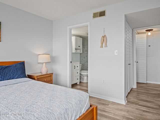 8801 Reed Drive 311, Emerald Isle, NC 28594