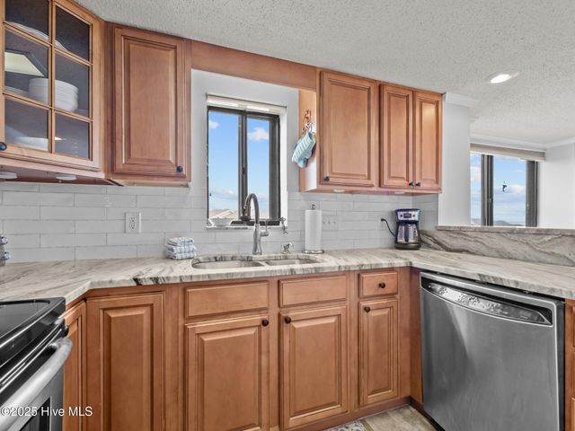 8801 Reed Drive 311, Emerald Isle, NC 28594