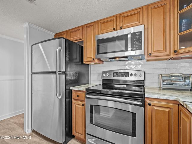 8801 Reed Drive 311, Emerald Isle, NC 28594