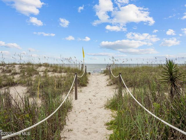 8801 Reed Drive 311, Emerald Isle, NC 28594