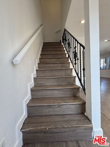 1505 S DUNSMUIR Avenue, Los Angeles, CA 90019