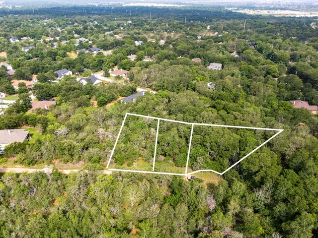 112 Waimalu CV, Bastrop, TX 78602