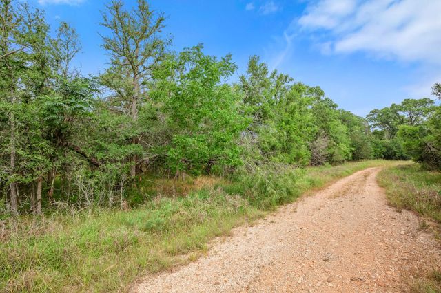 112 Waimalu CV, Bastrop, TX 78602