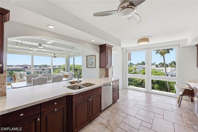 4031 Gulf Shore BLVD N 55, Naples, FL 34103