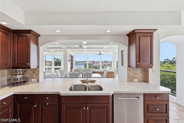 4031 Gulf Shore BLVD N 55, Naples, FL 34103