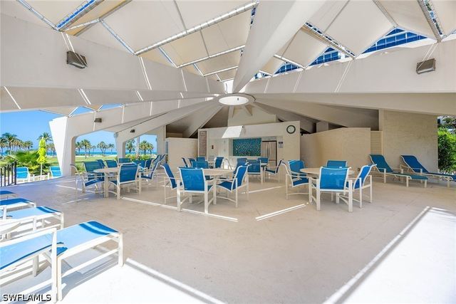 4031 Gulf Shore BLVD N 55, Naples, FL 34103