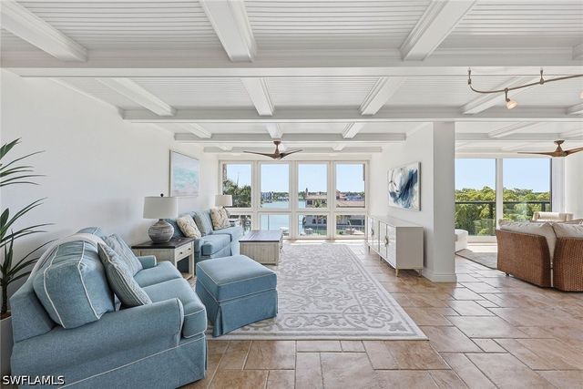 4031 Gulf Shore BLVD N 55, Naples, FL 34103