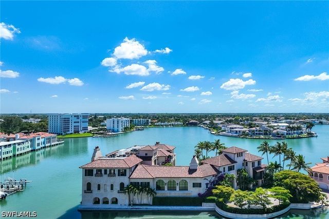 4031 Gulf Shore BLVD N 55, Naples, FL 34103