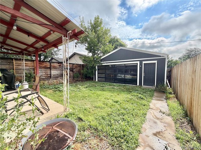 3834 Quivas Street, Denver, CO 80211