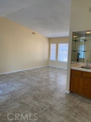 9290 Buckthorn Avenue, Hesperia, CA 92345