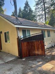 690 Forest Shade Road, Crestline, CA 92325