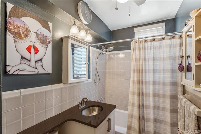 18-50 211th Street 6H, Bayside, NY 11360