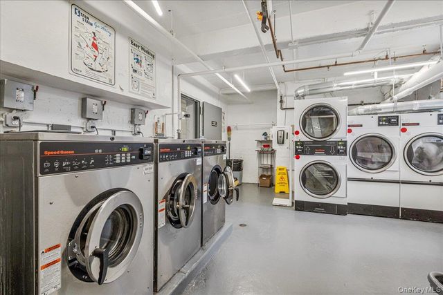 18-50 211th Street 6H, Bayside, NY 11360