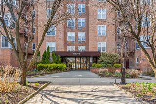 18-50 211th Street 6H, Bayside, NY 11360