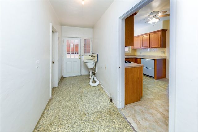 1645 Allen Avenue, Glendale, CA 91201