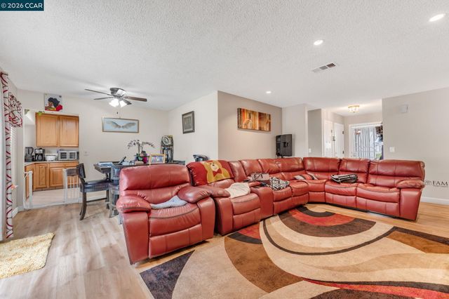 618 Kinglet, Suisun City, CA 94585