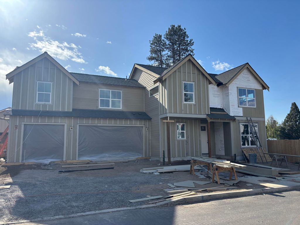 61430 SE Daybreak Court 14, Bend, OR 97702