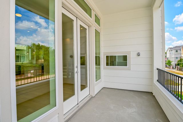 4619 Maxie Street, Houston, TX 77007