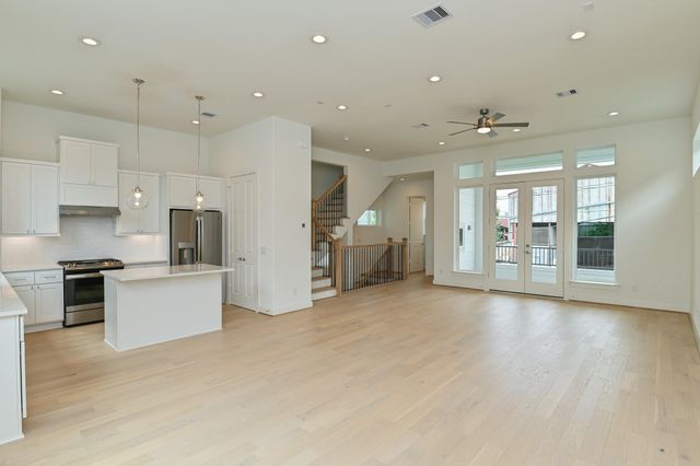 4619 Maxie Street, Houston, TX 77007