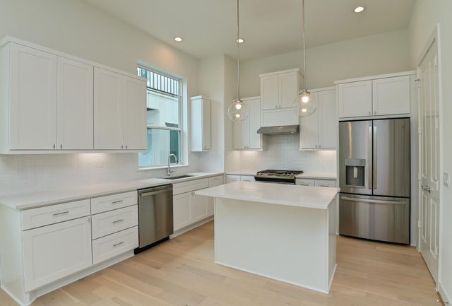 4619 Maxie Street, Houston, TX 77007