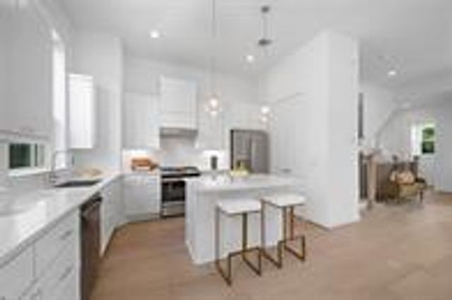 4619 Maxie Street, Houston, TX 77007