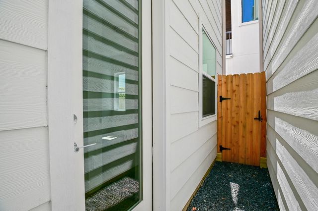 4619 Maxie Street, Houston, TX 77007