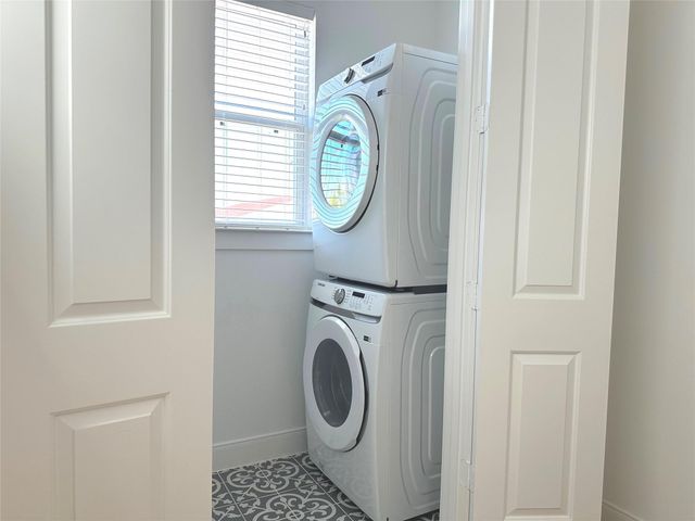 4619 Maxie Street, Houston, TX 77007