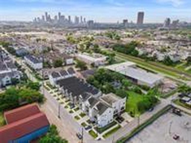 4619 Maxie Street, Houston, TX 77007