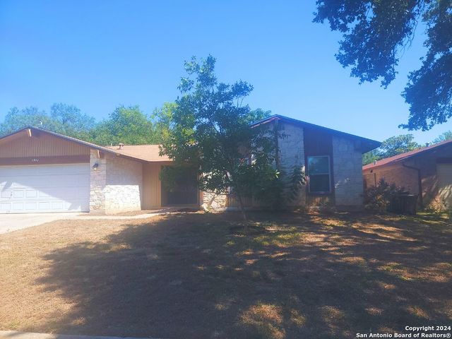 8842 THATCH DR, San Antonio, TX 78240