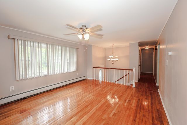 15 Raymond Drive, Merrimack, NH 03054