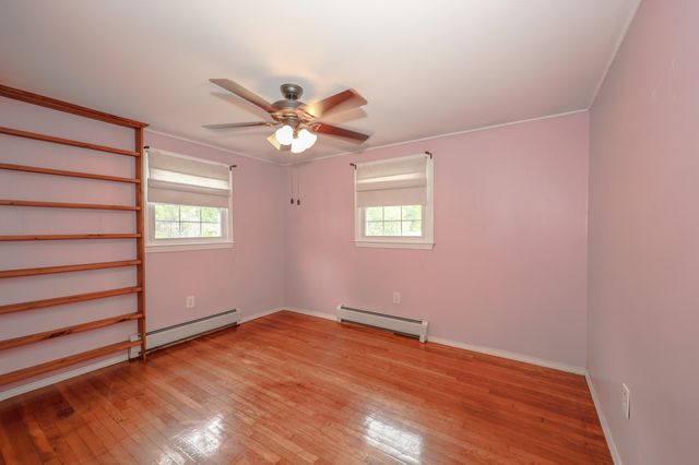 15 Raymond Drive, Merrimack, NH 03054
