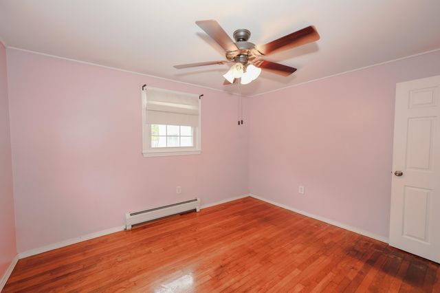 15 Raymond Drive, Merrimack, NH 03054