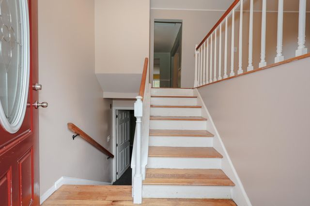 15 Raymond Drive, Merrimack, NH 03054