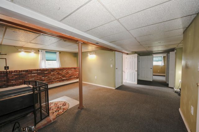 15 Raymond Drive, Merrimack, NH 03054