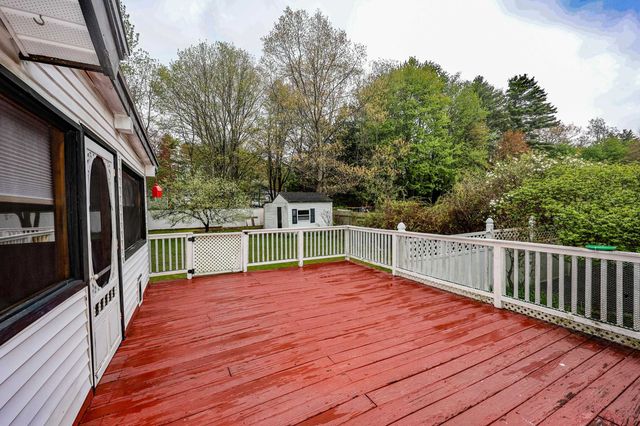 15 Raymond Drive, Merrimack, NH 03054