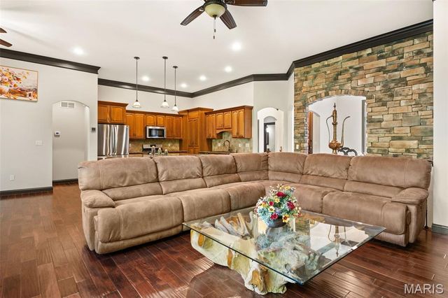 1204 Stablestone Lane, Columbia, MO 65201