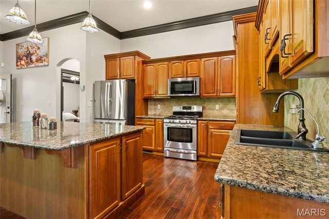 1204 Stablestone Lane, Columbia, MO 65201