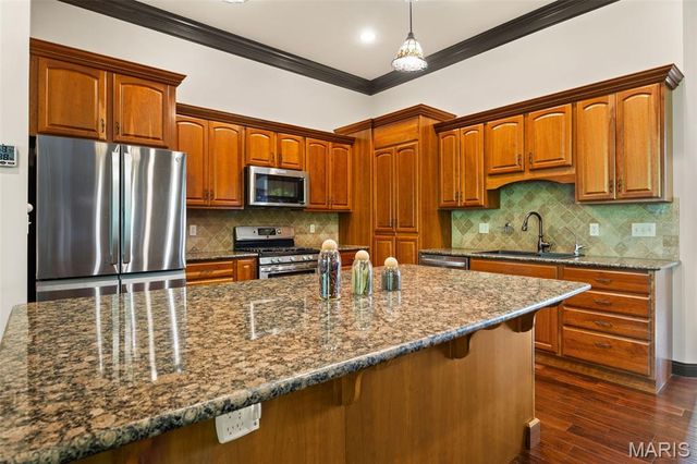 1204 Stablestone Lane, Columbia, MO 65201