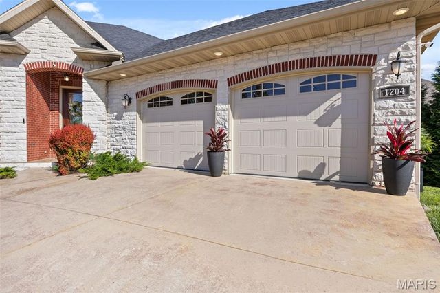 1204 Stablestone Lane, Columbia, MO 65201