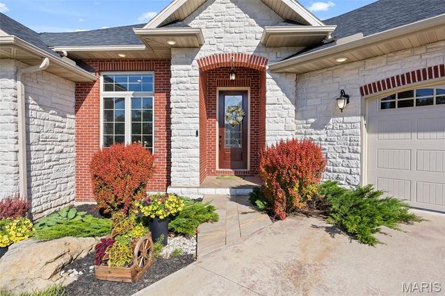 1204 Stablestone Lane, Columbia, MO 65201