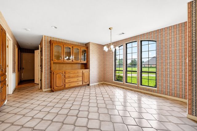 108 Heatherstone Circle, Kaufman, TX 75142