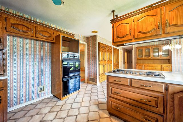 108 Heatherstone Circle, Kaufman, TX 75142