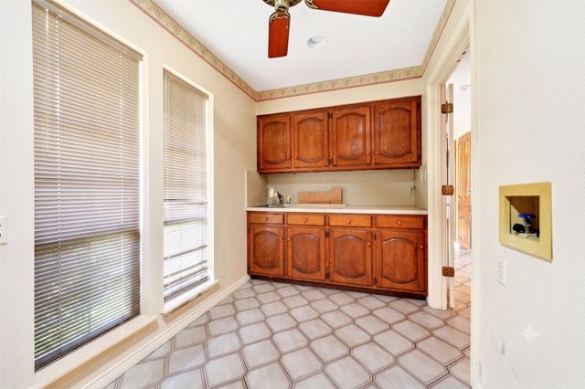 108 Heatherstone Circle, Kaufman, TX 75142