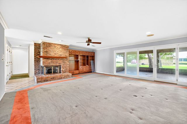 108 Heatherstone Circle, Kaufman, TX 75142