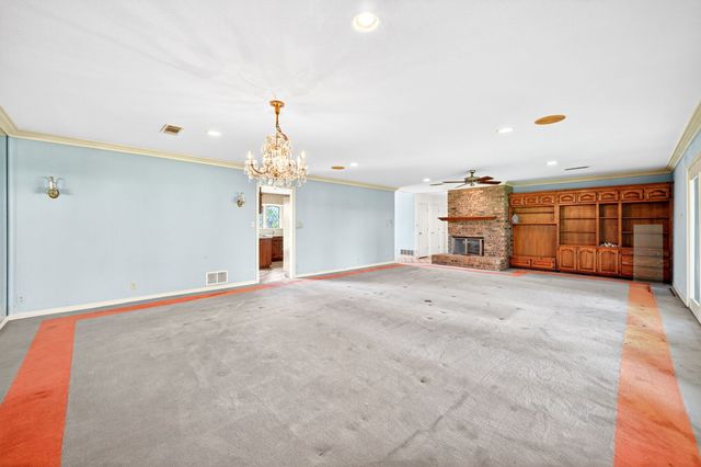 108 Heatherstone Circle, Kaufman, TX 75142
