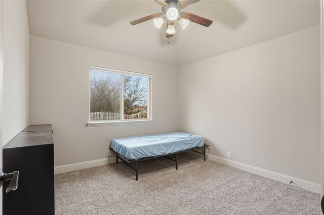 803 Lakeview Drive, Alvarado, TX 76009